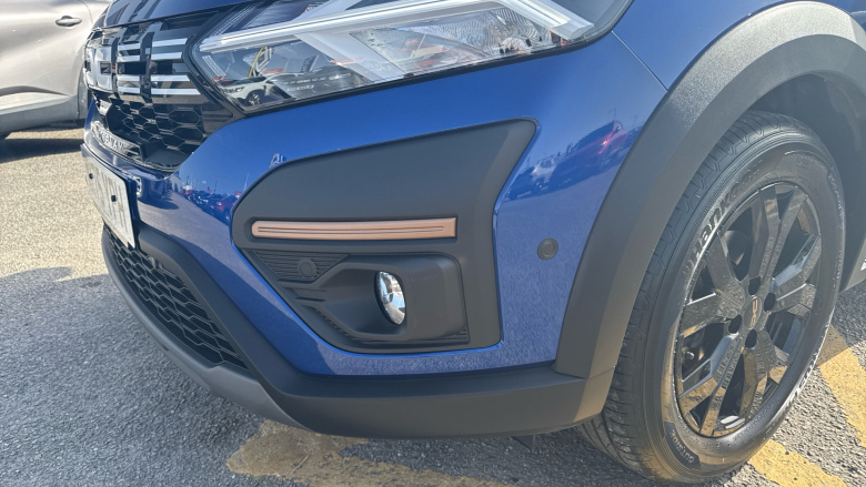 Dacia Sandero Stepway 1.0 TCe Extreme 5dr CVT Petrol Hatchback